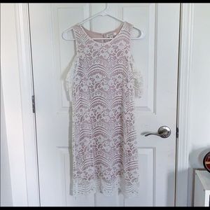 White/Ivory Francesca’s Lace Dress